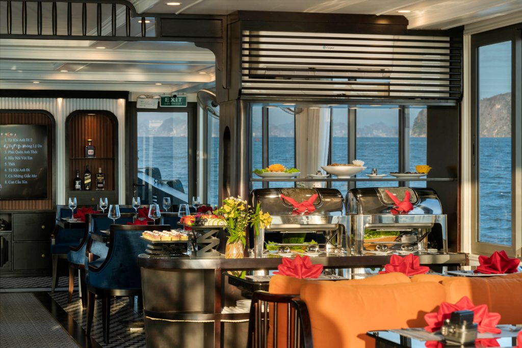 light-cruise-halong-luxury-day-cruise-35