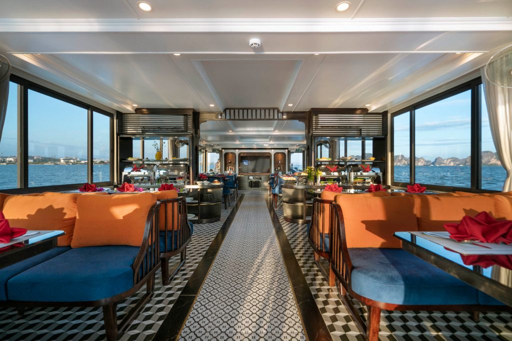 light-cruise-halong-luxury-day-cruise-40