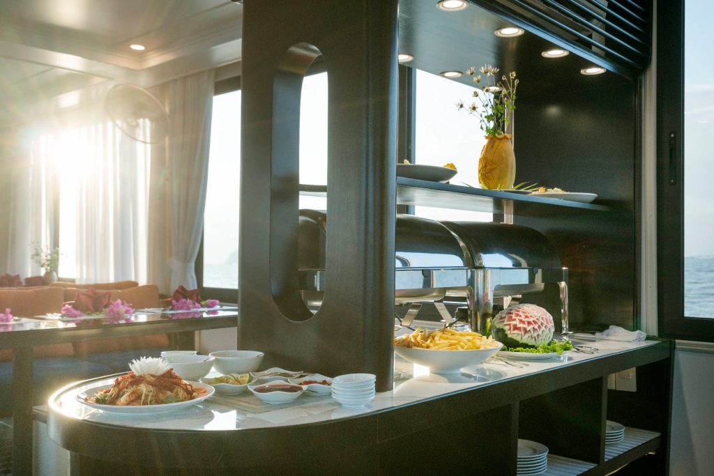 light-cruise-halong-luxury-day-cruise-41